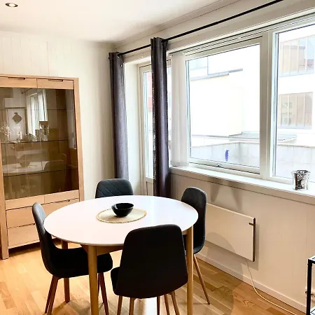 Fin Leilighet, Midt I Hjertet Av Kristiansund. Apartment *